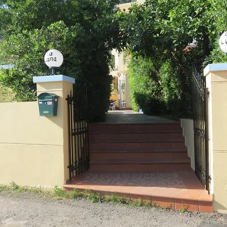 Aparthotel La Luna 3*